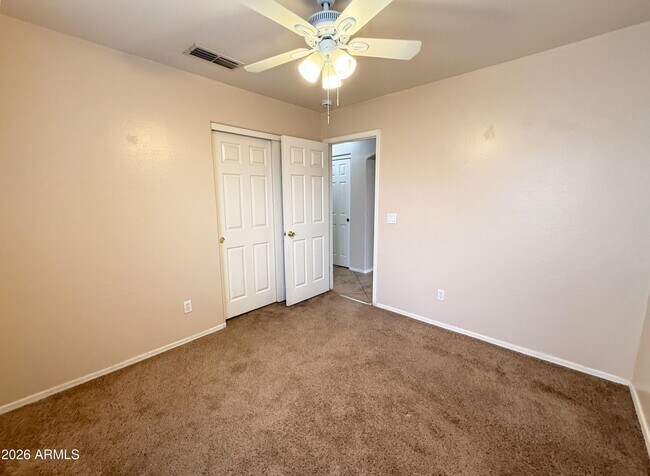 Building Photo - 11829 W Shaw Butte Dr