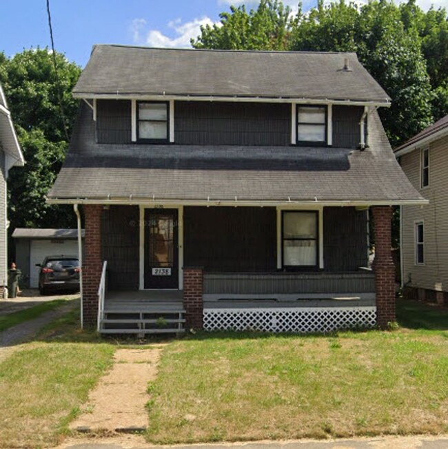 Primary Photo - 3 Bedroom NE Canton House for Rent