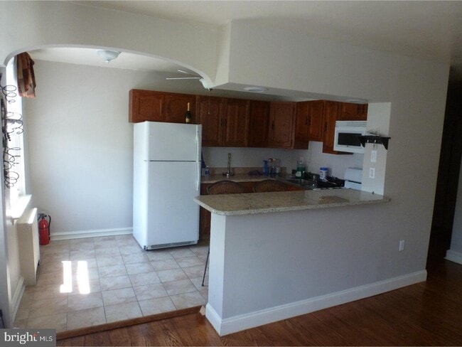 Building Photo - 7230 Battersby St