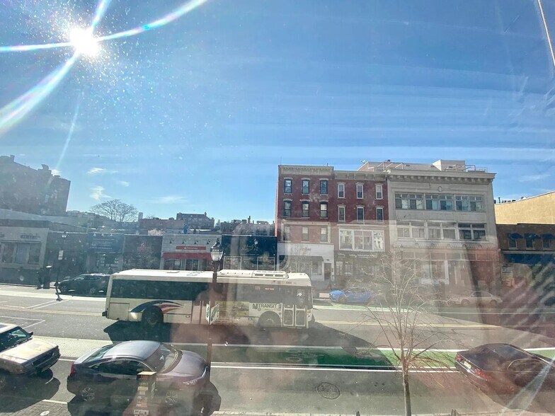 Building Photo - 219 Washington St