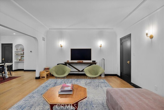 Building Photo - 1116 S Highland Ave