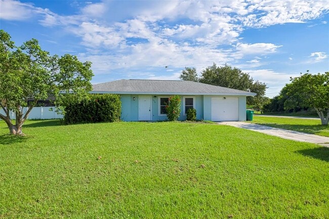 Building Photo - 478 Orange Dr NW