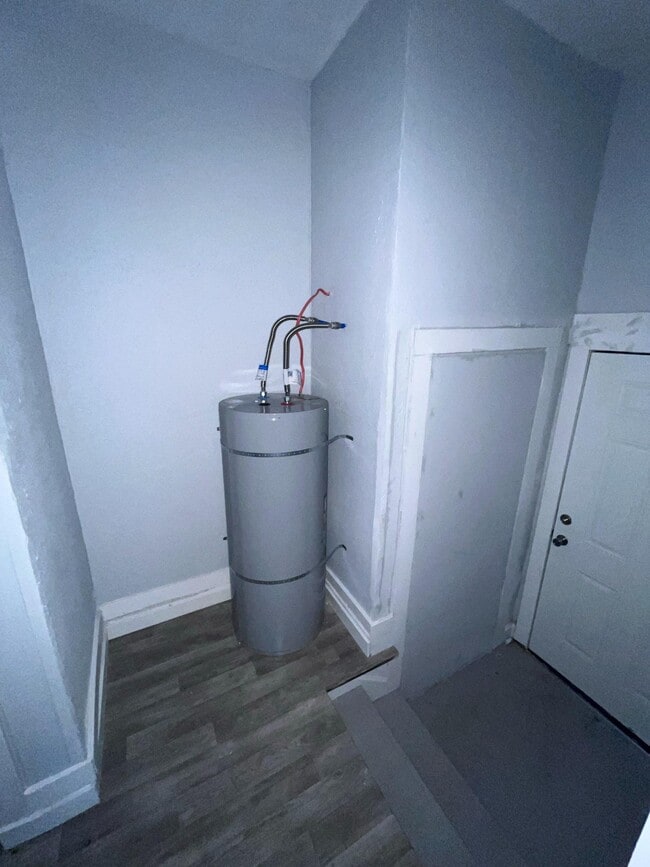 Building Photo - 640 Jefferson Ave