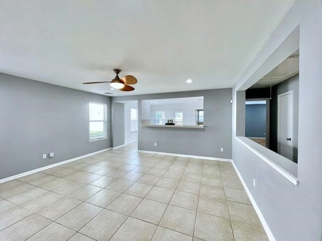 Building Photo - 14003 Prosperity Ridge Dr