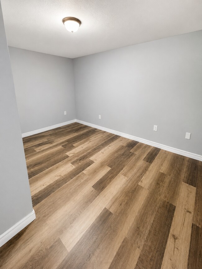 Building Photo - GORGEOUS 3BR/1BA Totally Remodeled Dade City Home!  NO APPLICATION FEE!