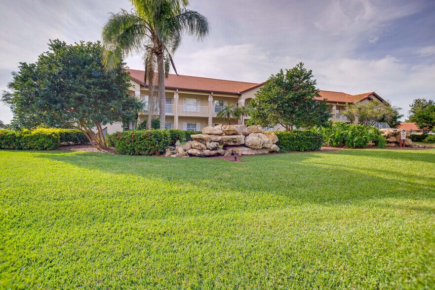 Building Photo - 9851 Costa Mesa Ln