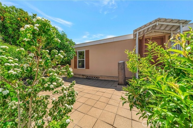 Building Photo - 24 Gitana Ave