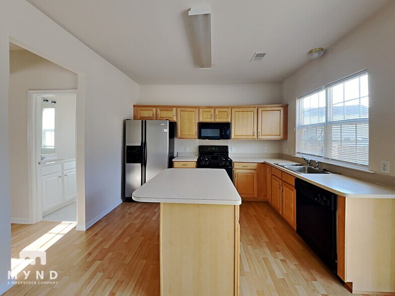 Building Photo - 10629 Claude Freeman Dr