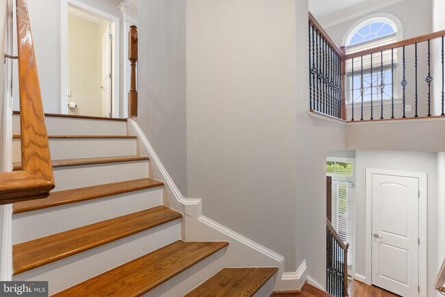 Building Photo - 42524 Rowderbury Square