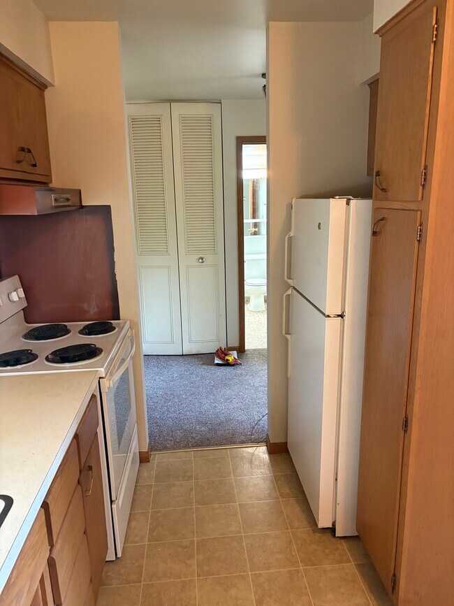 Building Photo - Imperial House