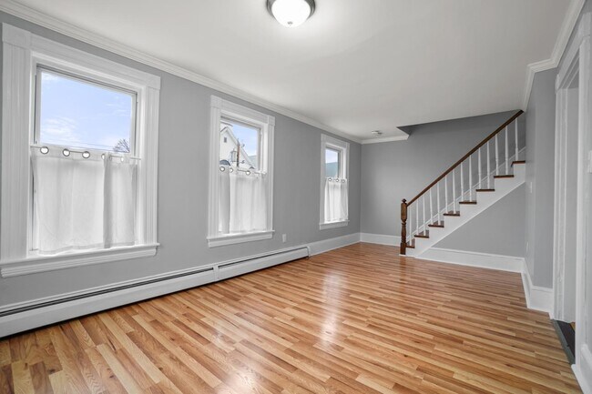 Building Photo - 119 Andover St