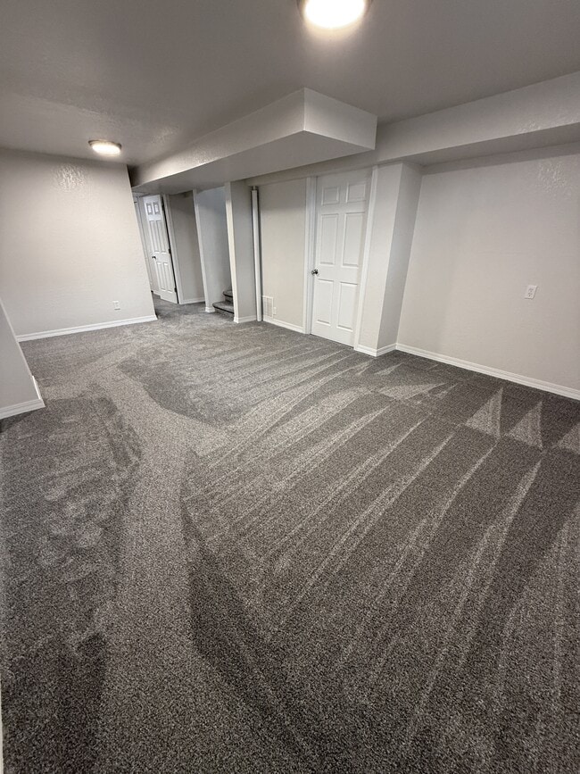 Building Photo - 6233 43rd St SW