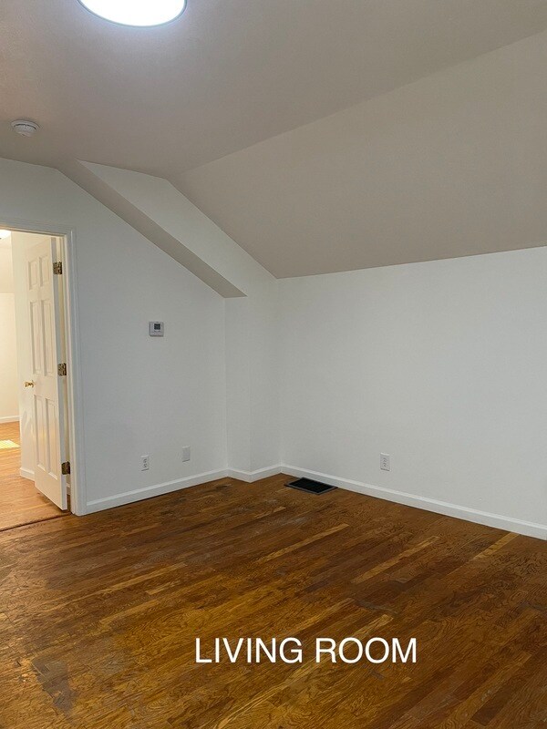 Building Photo - 505 1/2 Central Ave