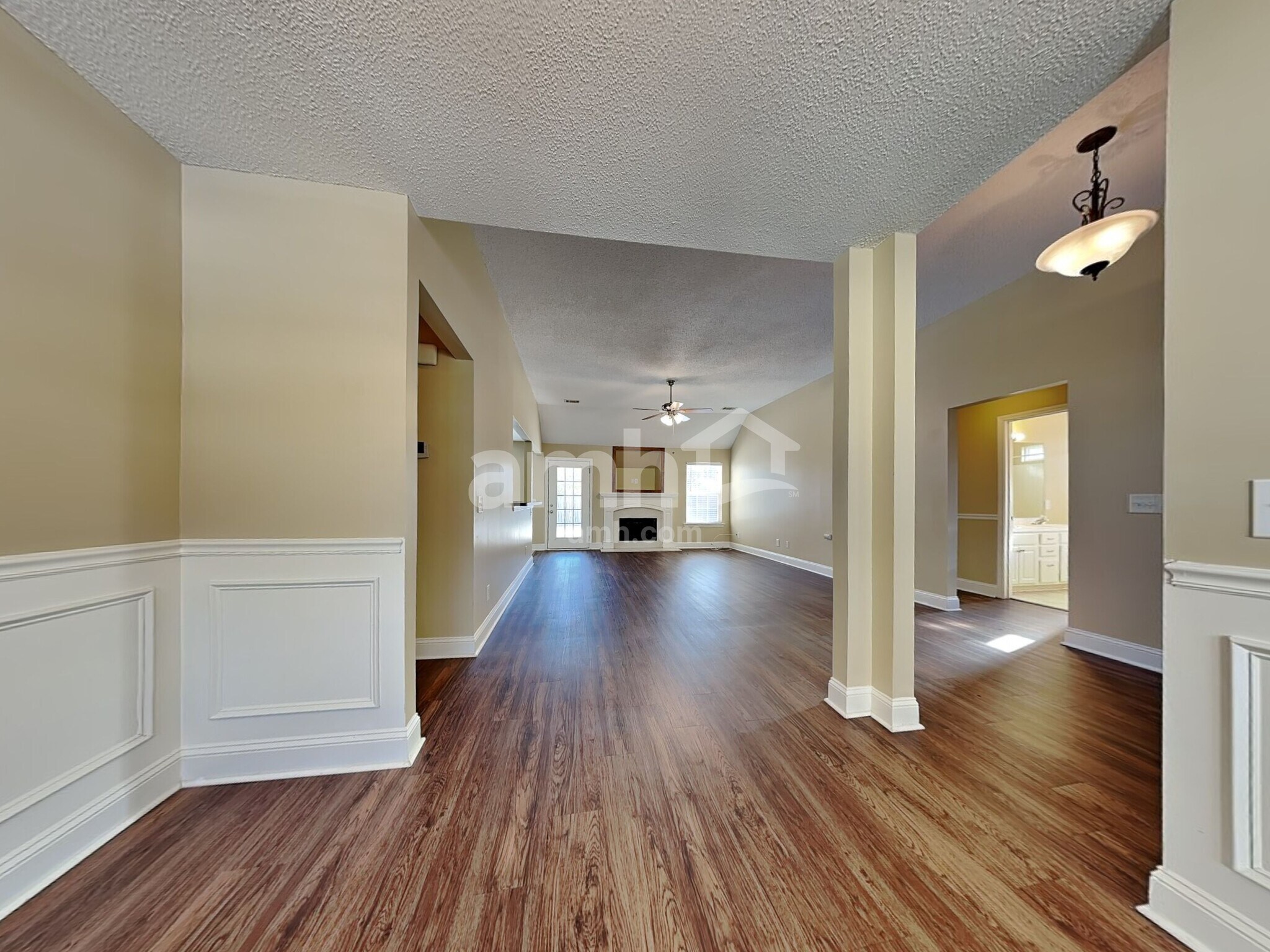 Building Photo - 738 Laurel Hill Cir