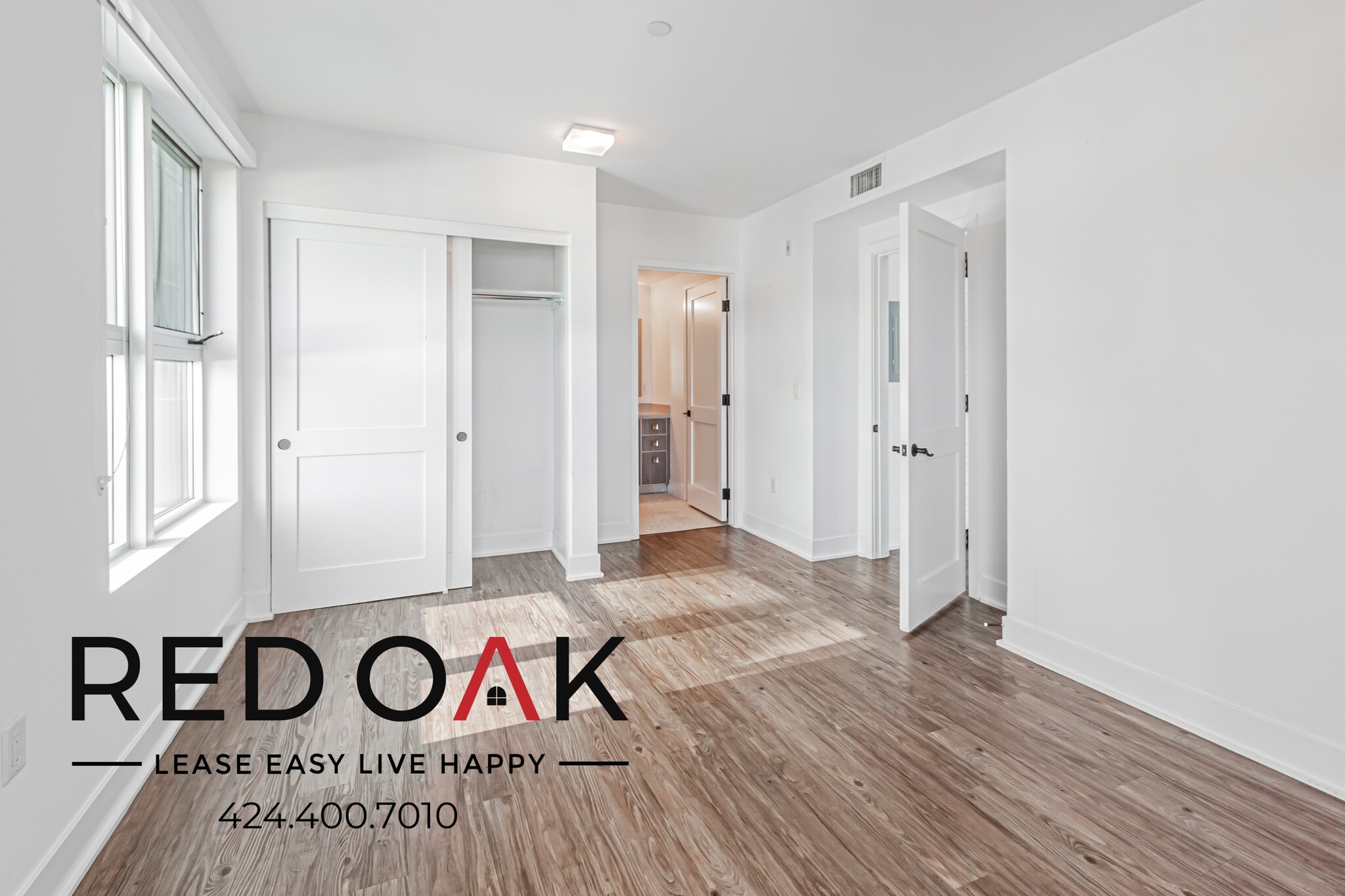 Building Photo - 1168 S Barrington Ave