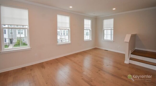 Building Photo - 32 Jessop Ln