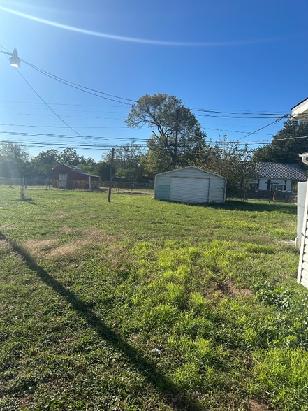 Building Photo - 1226 Oaklawn St