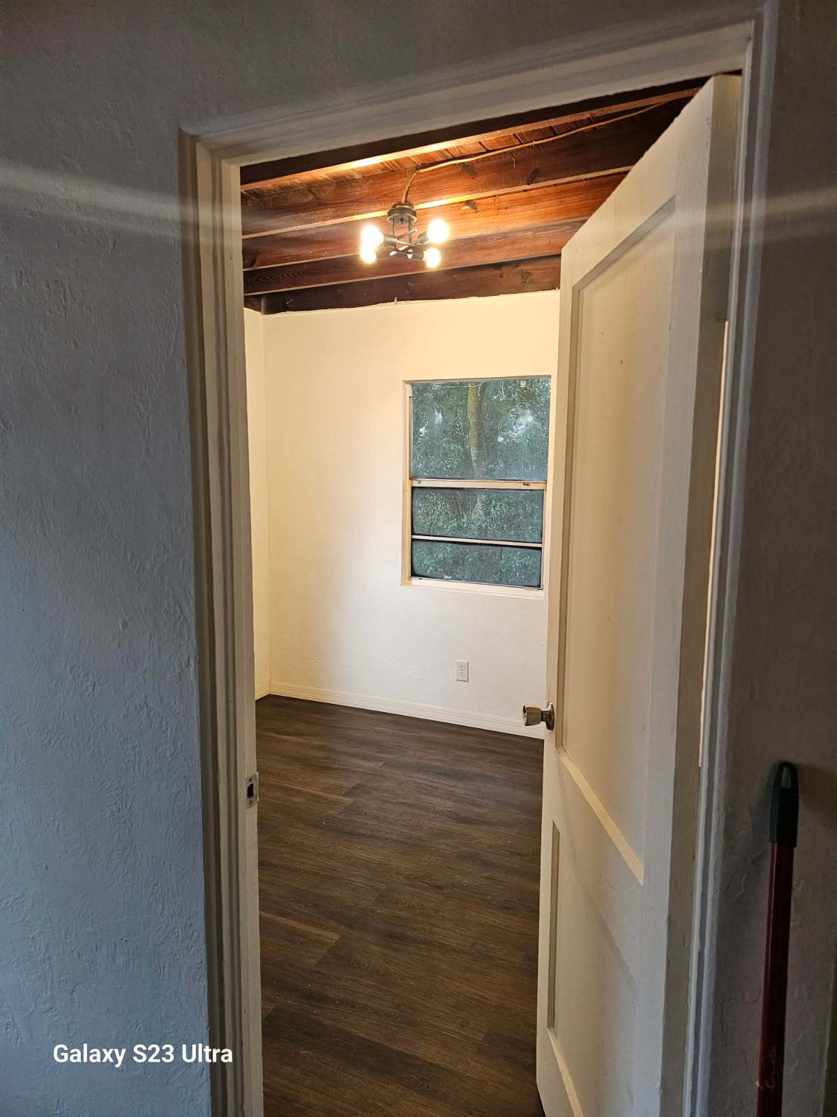 Building Photo - 501 Avenue L NE