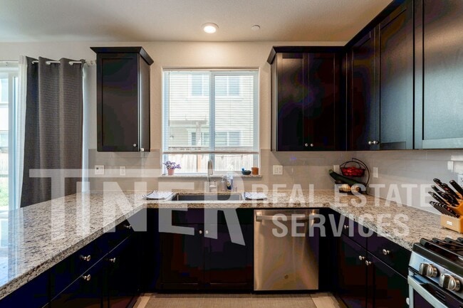 Building Photo - 3555 Nuestra Ave