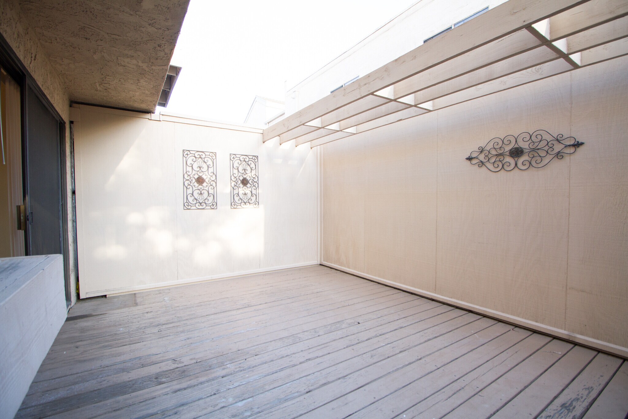 Building Photo - 8316 Via Sonoma