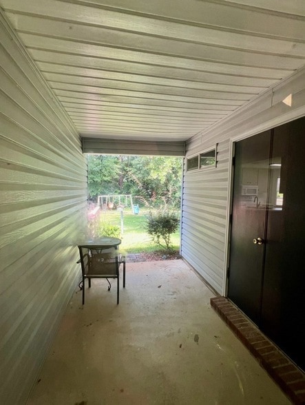 Building Photo - 134 Covington Pl