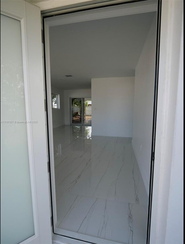 Building Photo - 11460 SW 196th Terrace