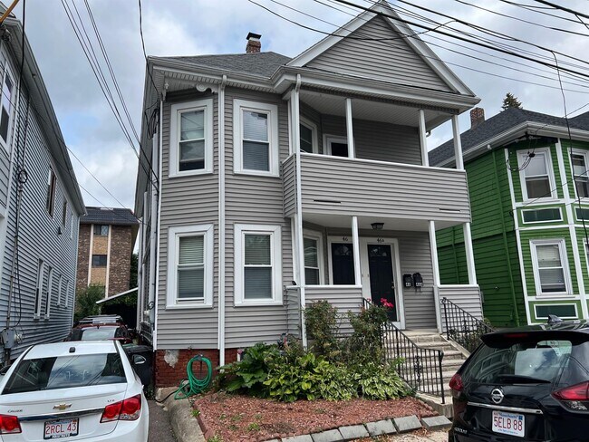 Building Photo - 46 Trull St