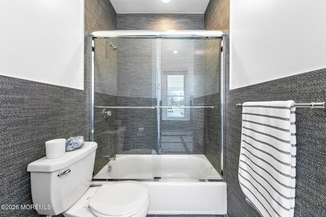 Building Photo - 701 Asbury Ave