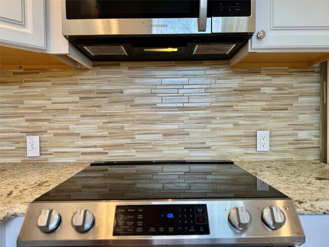 Building Photo - 417 Mansfield I