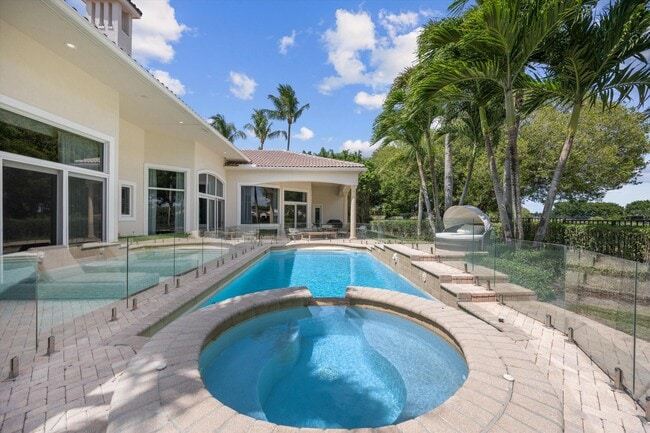 Building Photo - 12820 Mizner Way