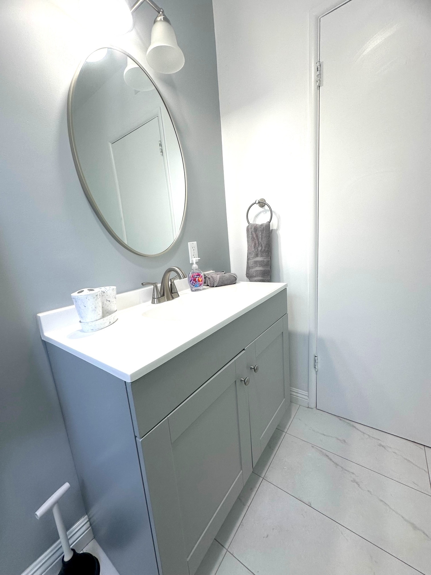 Building Photo - 15732 Covello St