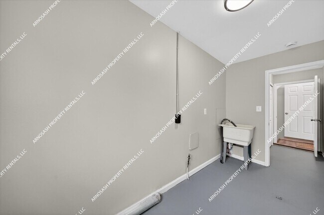 Building Photo - Rare Rental Opportunity in Southfield — Fully Renovated 4-Bedroom Brick Colonial!