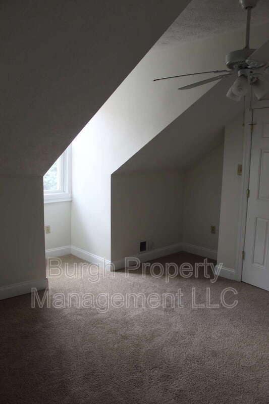 Building Photo - 1505 Sedgwick St