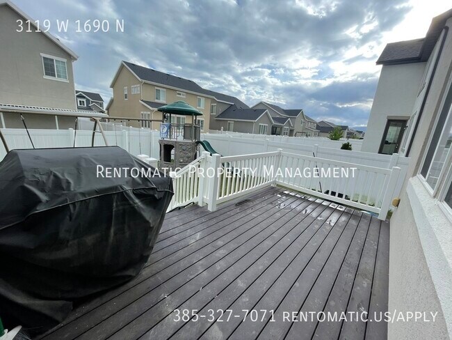Building Photo - 3119 W 1690 N