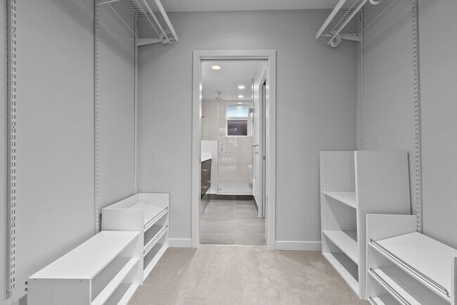 Building Photo - Stunning AIR CONDITIONED Alki Townhome w/ Rooftop Ocean View