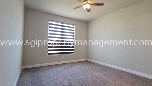 Building Photo - 1922 Renwick Dr