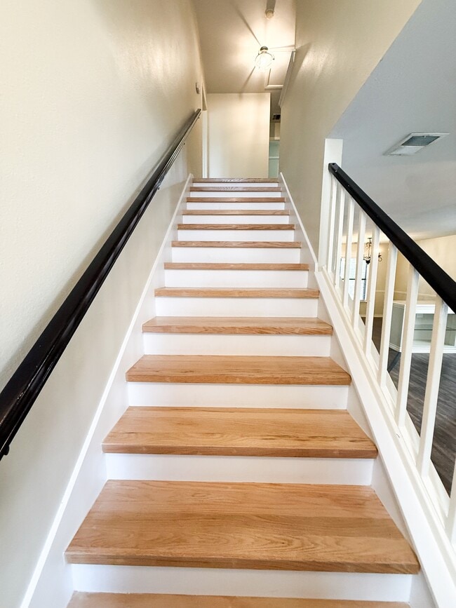 Building Photo - 3423 Maitland