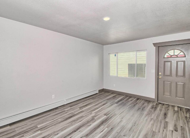 Building Photo - 109 Anna Ct