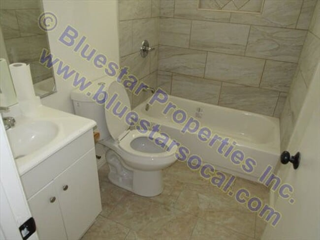 Building Photo - 11159C
