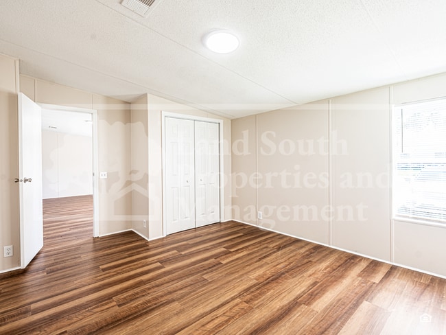 Building Photo - 5115 Rock Dove Loop