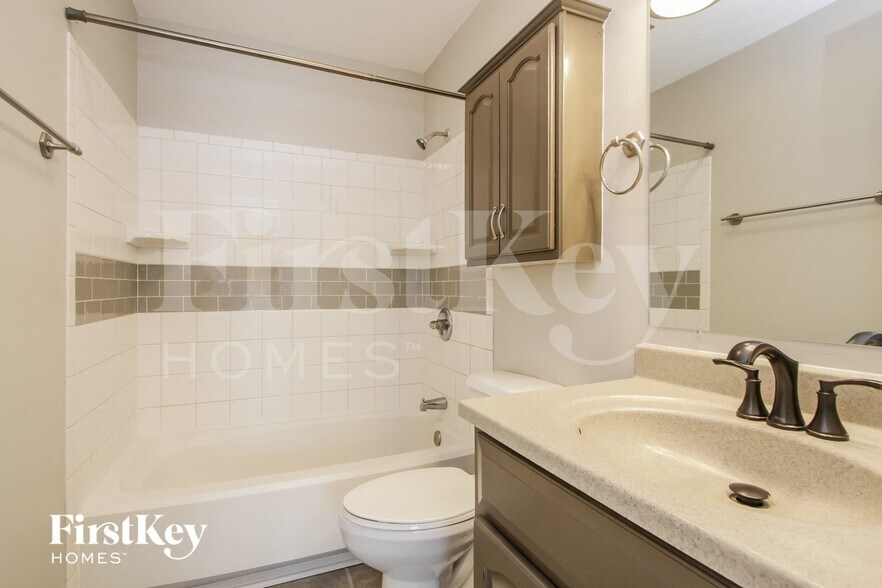 Building Photo - 6919 Bannock Ct