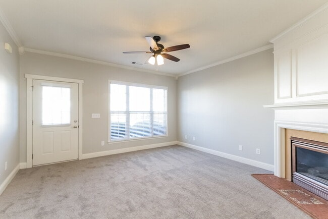 Building Photo - 1631 Heyford Cir