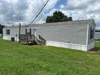 Building Photo - 105 Exeter Ln