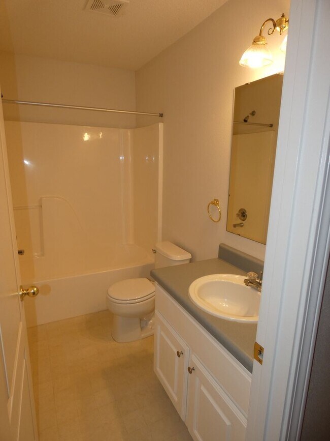 Building Photo - Charming 4-Bedroom Home With Sunroom
