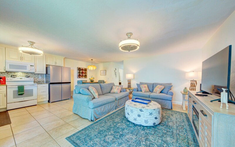 Building Photo - 3820 Ocean Beach Blvd