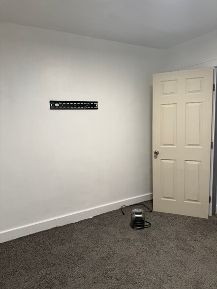 Building Photo - 17 Montier St