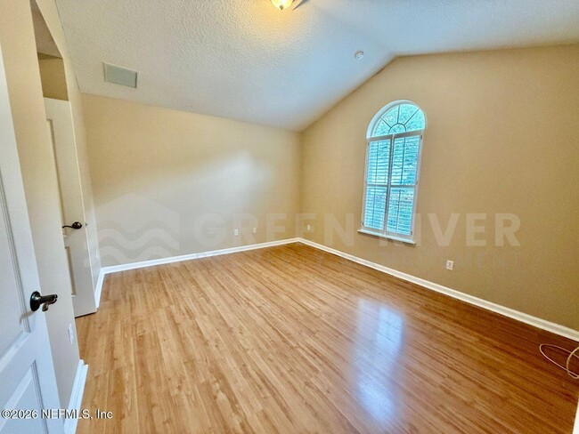 Building Photo - 1462 Scenic Oaks Dr