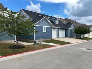 Building Photo - 108 Lafitte Dr