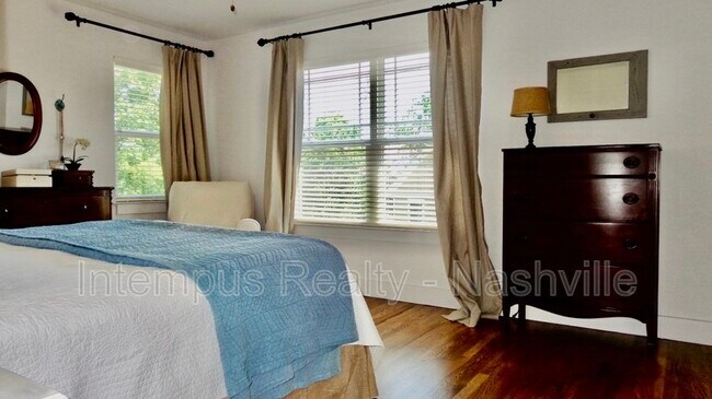 Building Photo - 3211 Anderson Pl