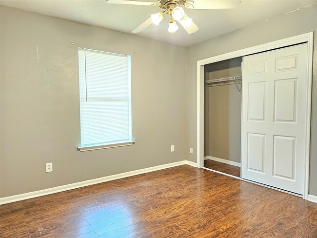 Building Photo - 18930 Larkspur Hills Dr